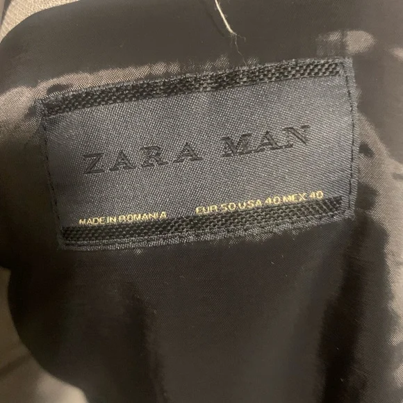 Men’s suit and pants. Zara suit. Located in Toronto, can be delivered in GTA. - Picture 3 of 4